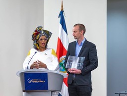 Lecture de menu des engagements possibles par Madame Aisha Dabo